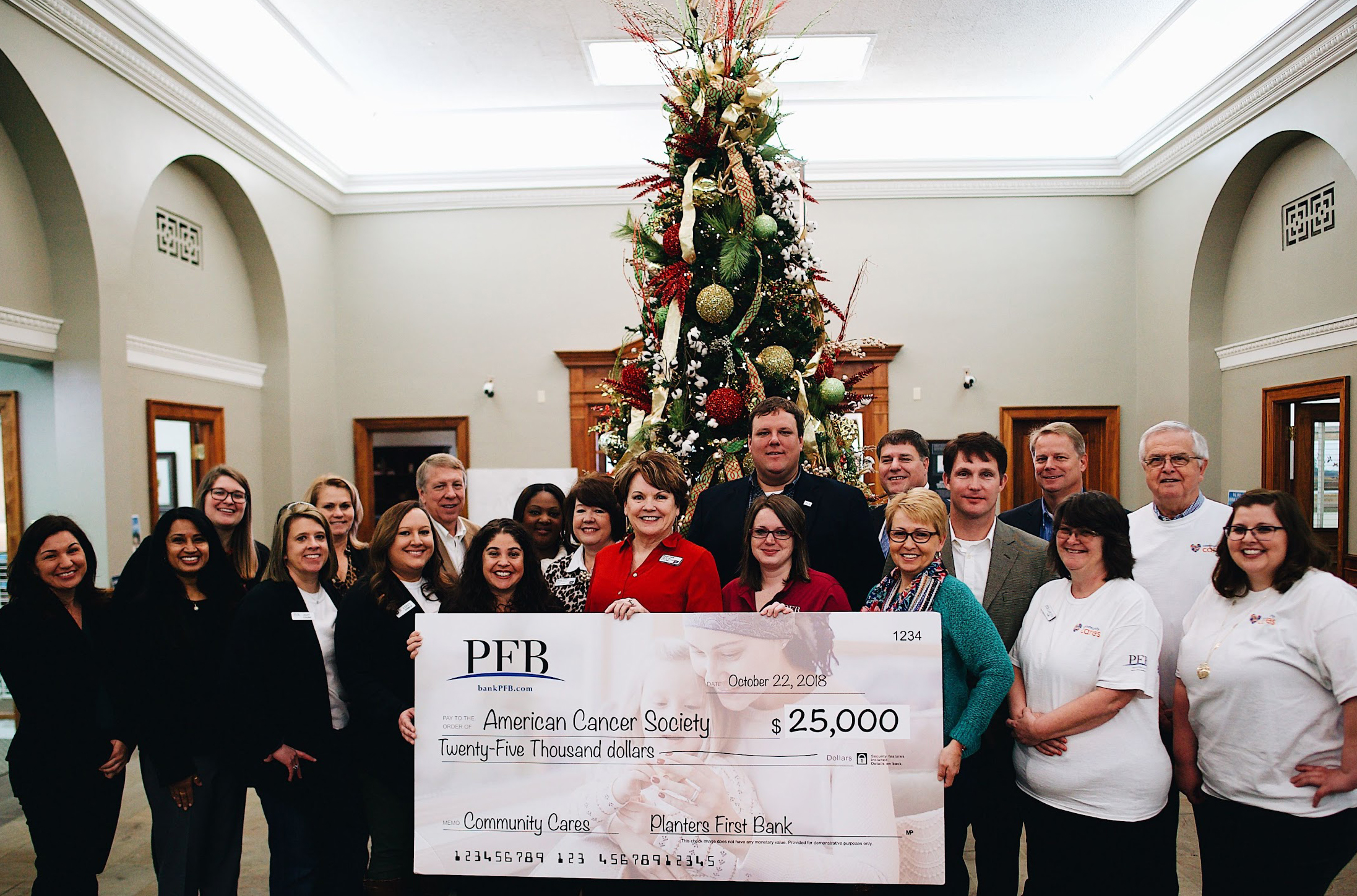Photo for Planters First Bank donates $25,000 to the&nbsp; American Cancer Society